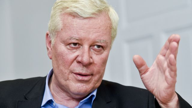 Kandidát KSČM na prezidenta Skála jde k soudu, hrozí mu tři roky vězení